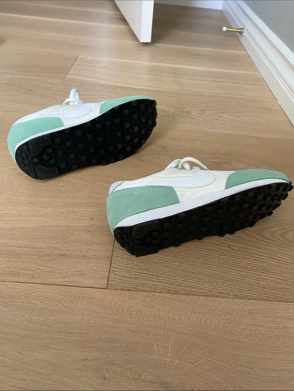 Nike Low-Top Athletic Sneakers in White and Mint